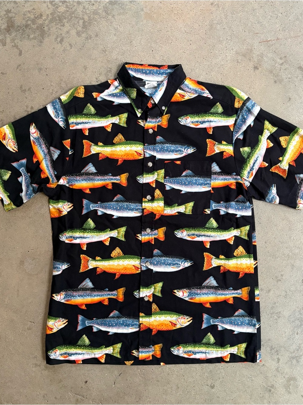 AOP Trout Button Down Short Sleeve Shirt Men's Medium Made in USA Angelica Unifo